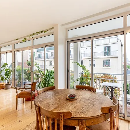 Guestready - Bright And Peaceful With Balcony Apartamento Courbevoie